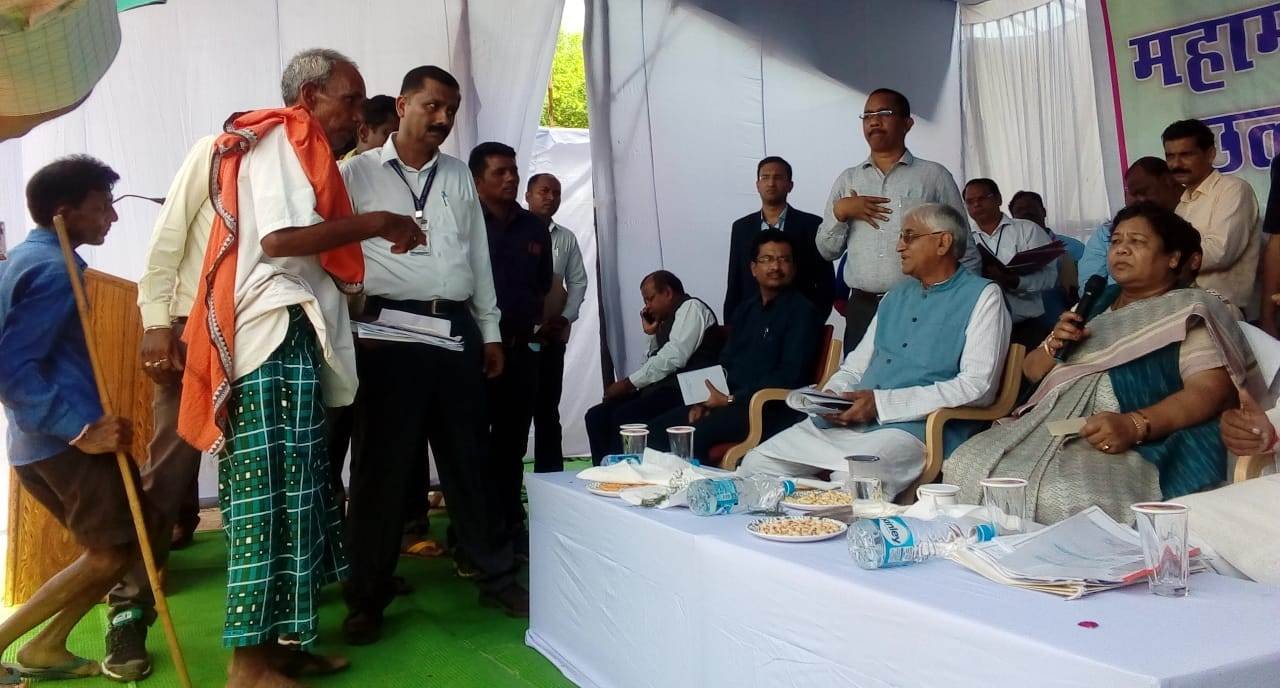 3A53F636DB820DDC682E7CA96FF1AF75, राज्यपाल सुपेबेड़ा में किडनी रोग से  प्रभावित पीड़ितों से मिले एवं जागरूकता अभियान के संचालन हेतु निर्देश दिए