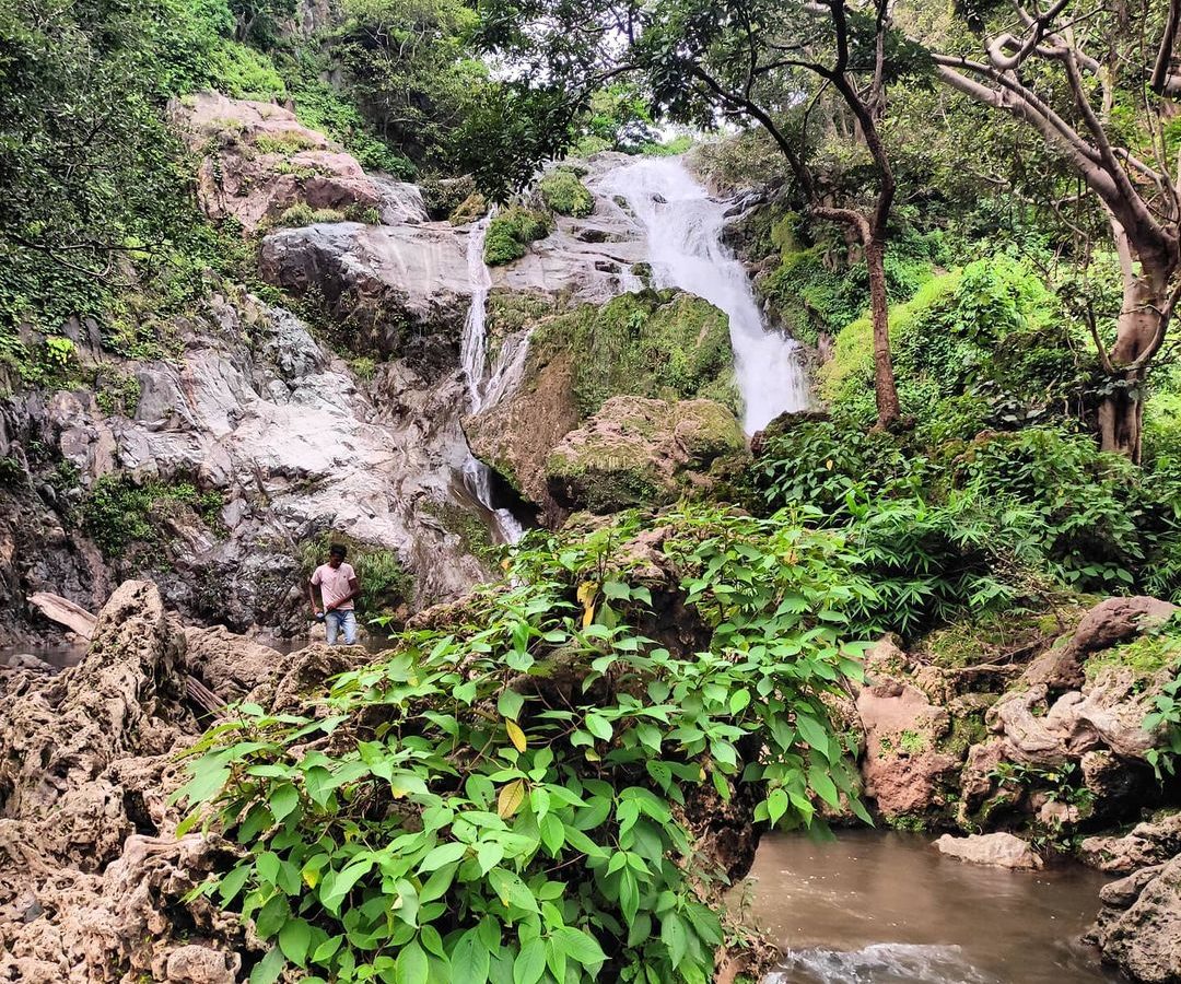 Rani Dahara Waterfall, Kabirdham