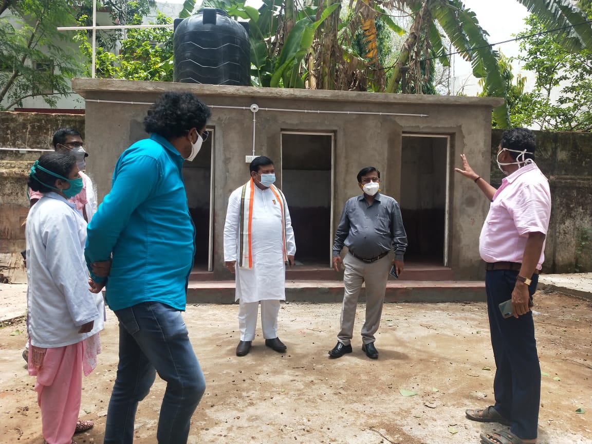 जशपुरनगर जिला अस्पताल मरीजों के परिजनों को आश्रय भवन में रहने की मिलेगी सुविधा-विधायक श्री विनय भगत