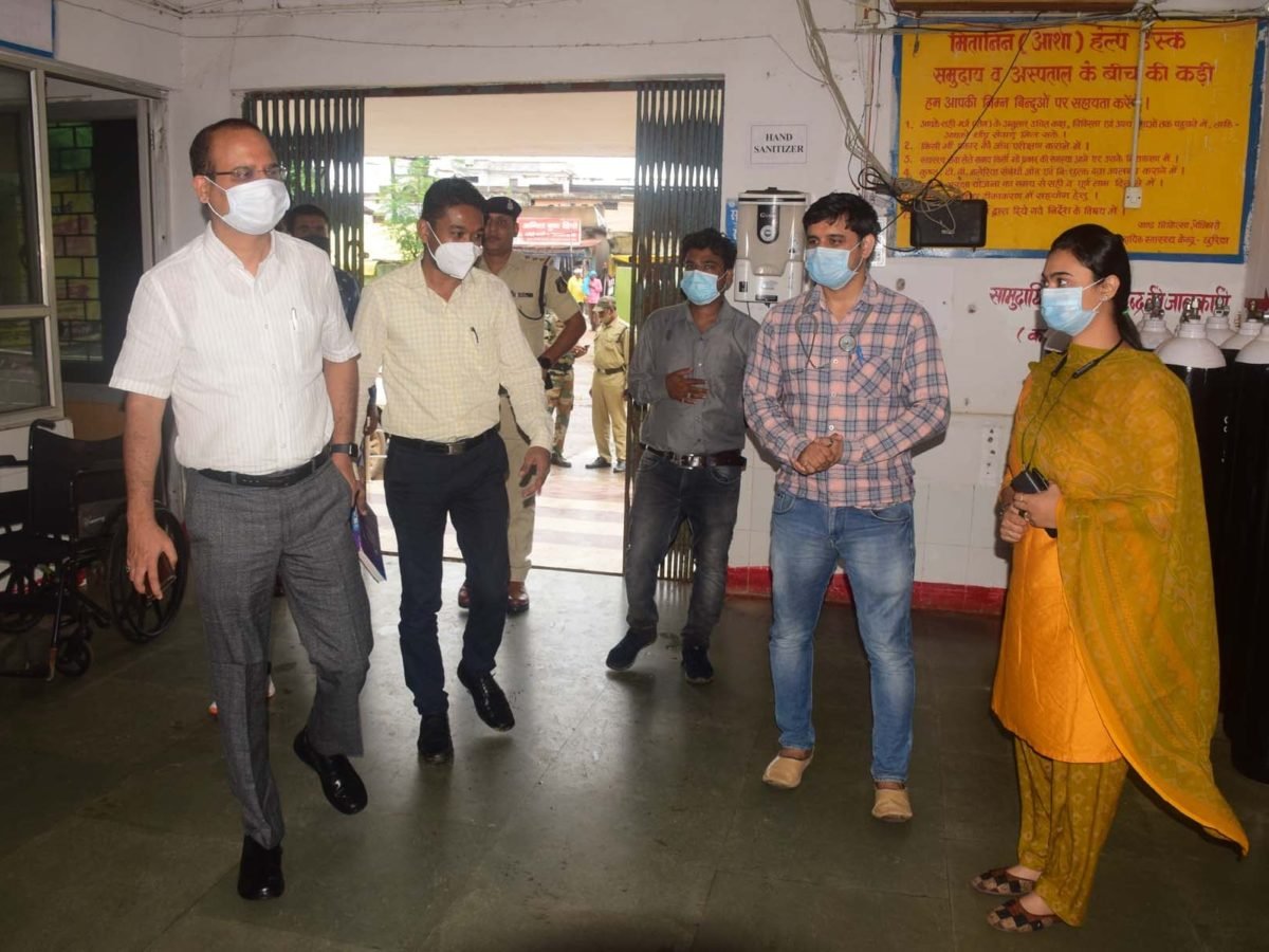राजनांदगांव : कोविड-19 की तीसरी लहर की संभावनाओं को देखते हुए चिकित्सा अधोसंरचना को मजबूत बनाने के लिए कार्य करें: कलेक्टर