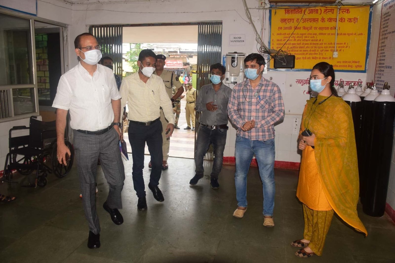 राजनांदगांव : कोविड-19 की तीसरी लहर की संभावनाओं को देखते हुए चिकित्सा अधोसंरचना को मजबूत बनाने के लिए कार्य करें: कलेक्टर