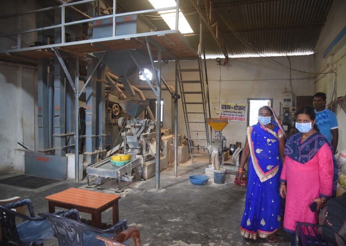 एक महिला की सक्षमता से खुली बसनी में दर्जन भर उद्यमियों की सफलता की राह