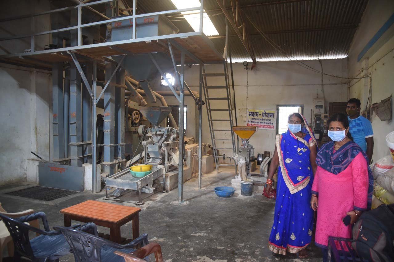 एक महिला की सक्षमता से खुली बसनी में दर्जन भर उद्यमियों की सफलता की राह