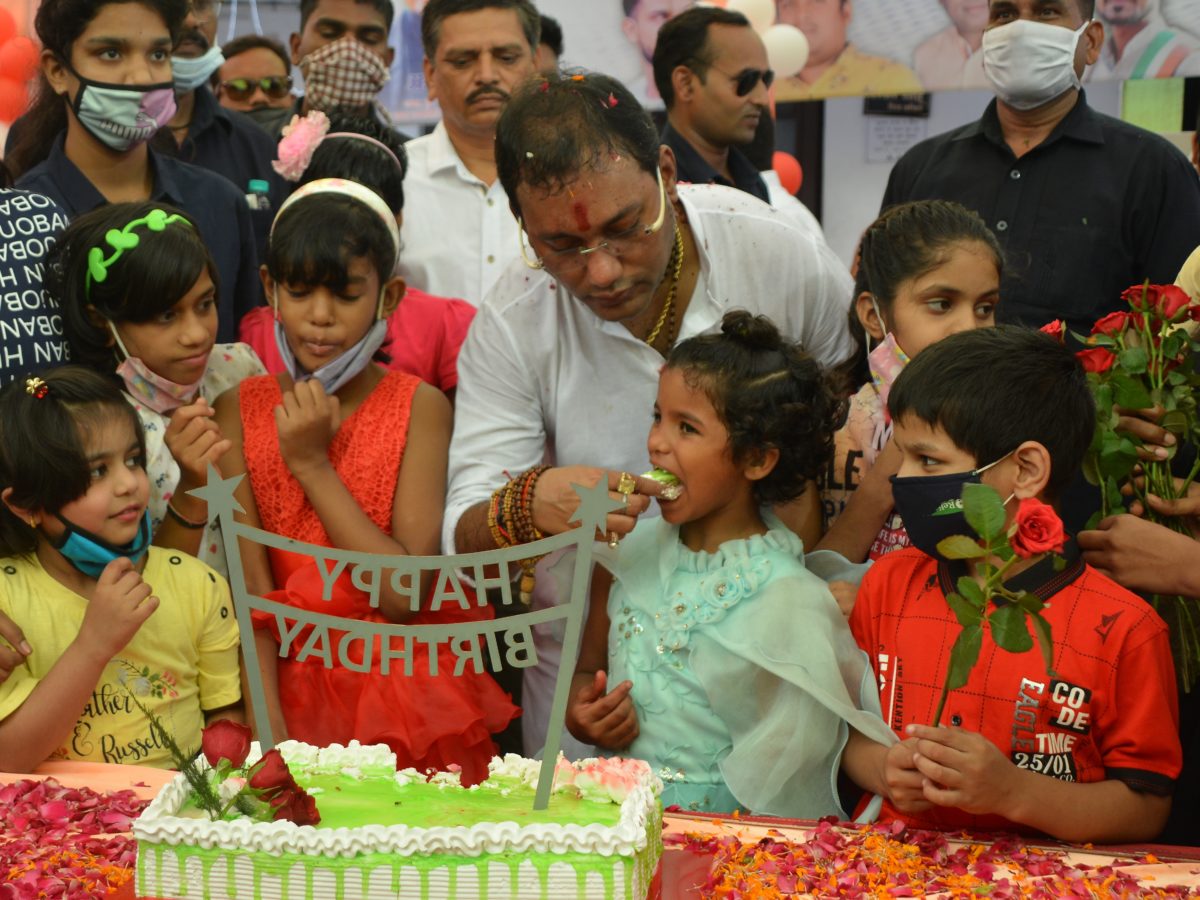 रायपुर : मंत्री गुरू रूद्रकुमार ने निराश्रित बच्चों के साथ मनाया जन्मदिन