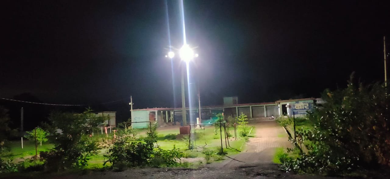 कहीं देर रात नवधा रामायण तो कहीं शाम को वाॅलीबाल का आनंद