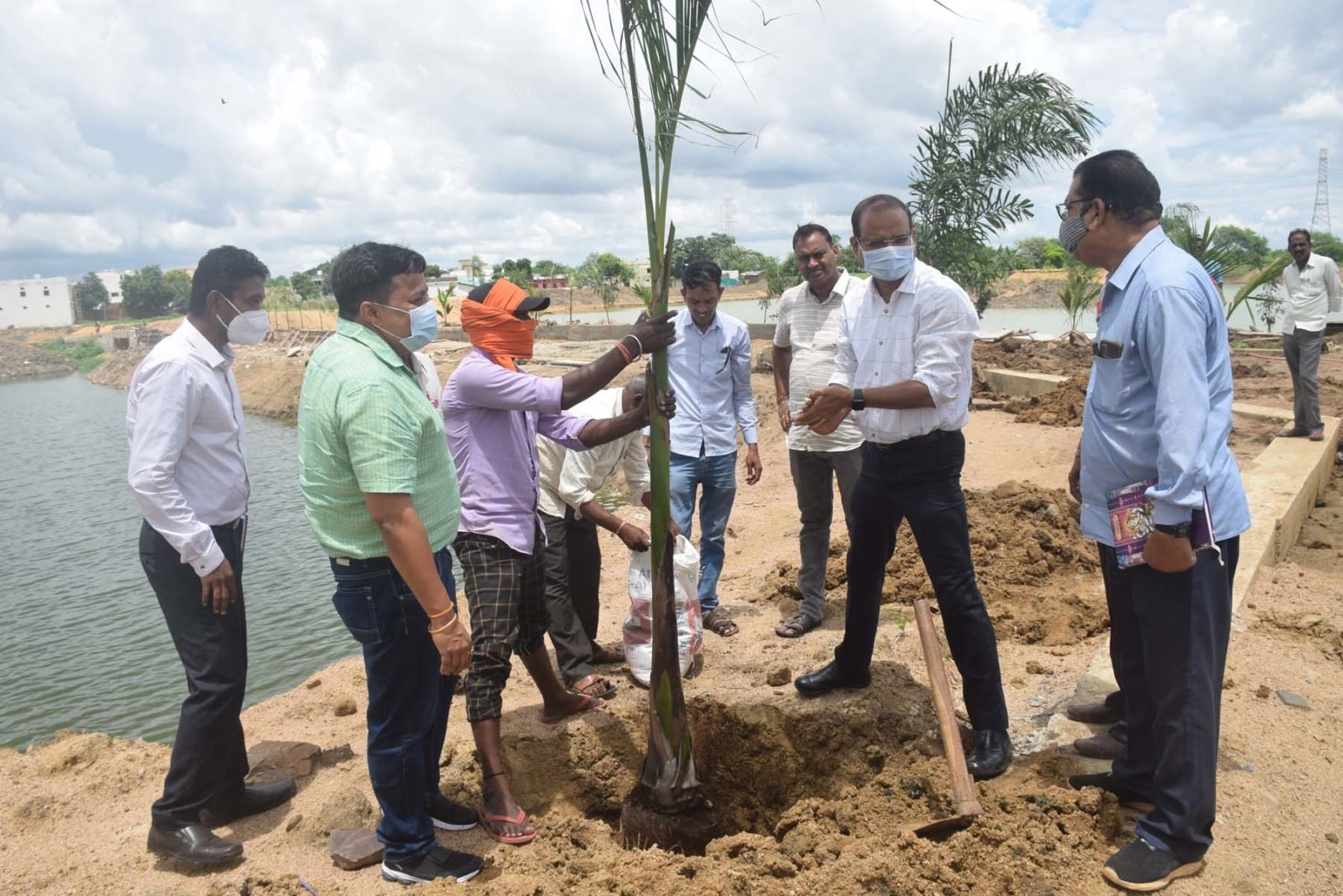 राजनांदगांव : प्राचीन सेवताटोला तालाब के सौंदर्यीकरण से शहर के नागरिकों को एक सुंदर, स्वच्छ एवं ऑक्सीजन युक्त पर्यावरण मिलेगा : कलेक्टर