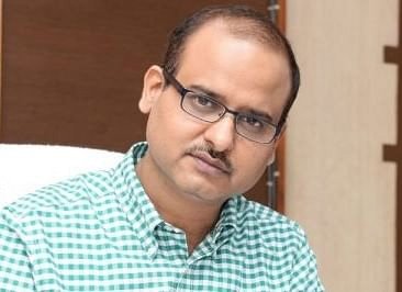 कलेक्टर ने बच्चों से पूछे प्रश्न