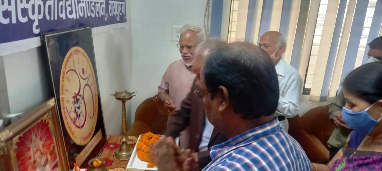 संस्कृत सभी भाषाओं की जननी संस्कृत सप्ताह का शुभारंभ