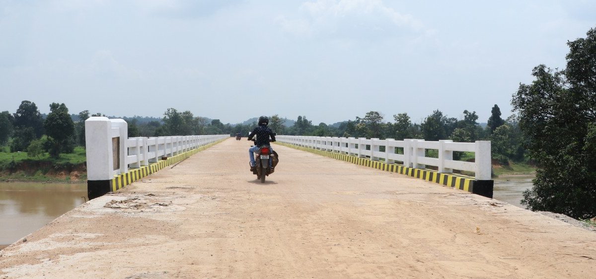 रायपुर : बदलता बस्तर: नई तस्वीर : पुल और सड़कों के बनने से जोखिम से मिली आजादी: 40 गांवों में ग्रामीणों का आसान हुआ जीवन