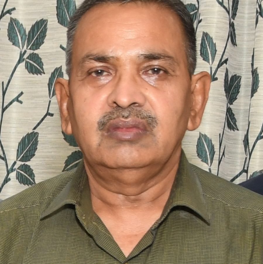 एआईजी श्री उदयभान सिंह चौहान को विशिष्ट सेवा के लिए राष्ट्रपति पुलिस पदक  