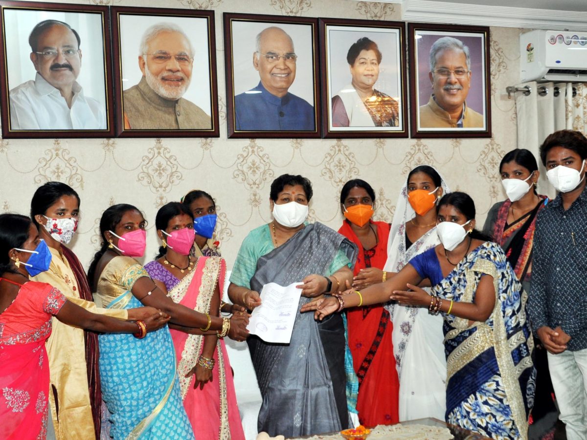 रायपुर : राज्यपाल ने सुपेबेड़ा की महिलाओं की समस्याओं को सुनकर मंत्री को समाधान करने के निर्देश दिए