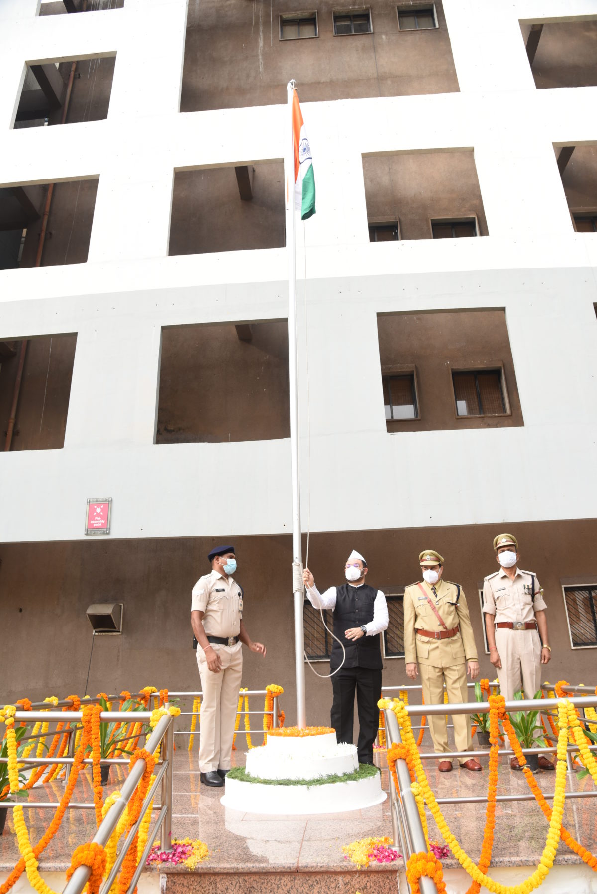 रायपुर : स्वतंत्रता दिवस : मंत्रालय में ध्वजारोहण
