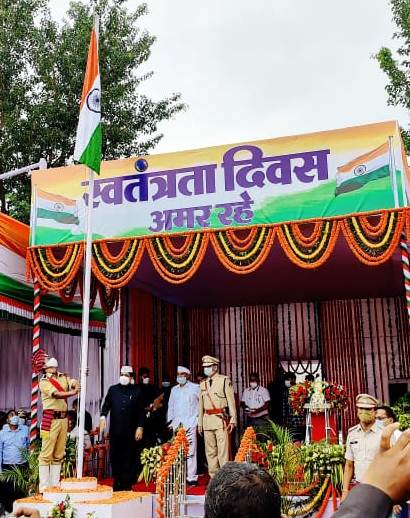 रायपुर : सरगुजा जिले में हर्षोल्लास के साथ मनाया गया 75वां स्वतंत्रता दिवस :  प्रभारी मंत्री डॉ. शिवकुमार डहरिया ने किया ध्वजारोहण