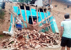 गांवों में हाथी का आतंक बरकरार