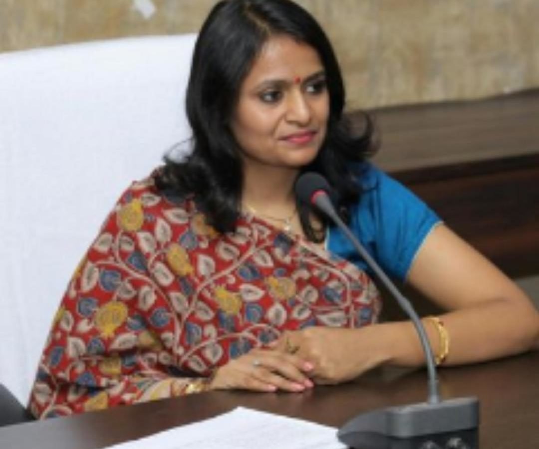 भूमिहीन खेतीहर मजदूरों का गंभीरता से करें सत्यापन: कलेक्टर