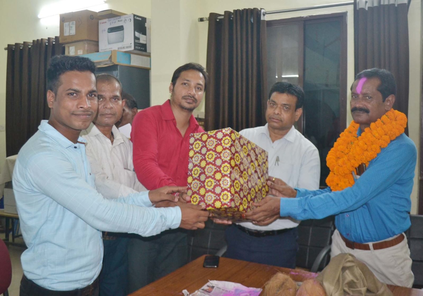 रामस्वरूप को सेवानिवृत्त पर विदाई