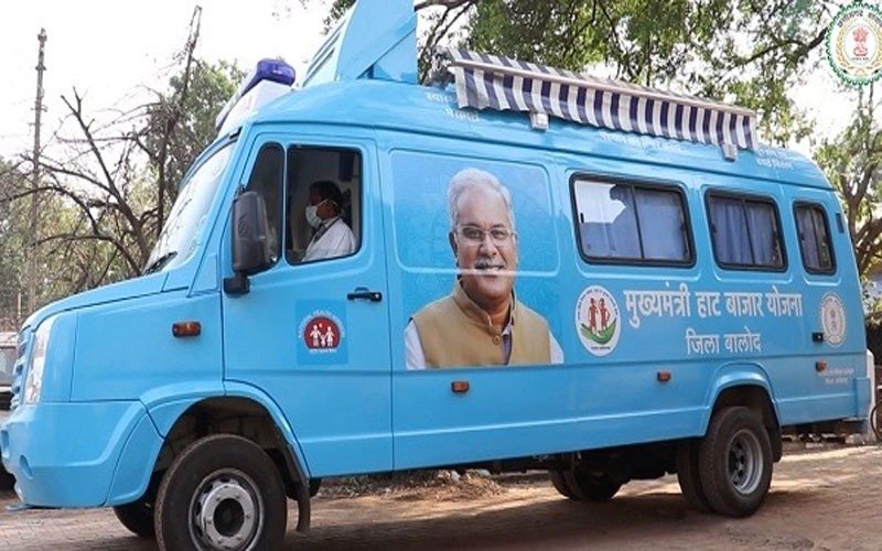 लोगों के लिए वरदान साबित हो रहा हाट-बाजार और मोबाईल क्लीनिक योजना