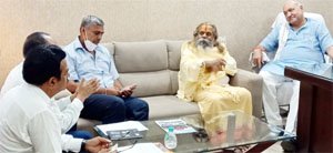 गौ सेवा आयोग अध्यक्ष ने किया रविंद्र चौबे से मुलाकात