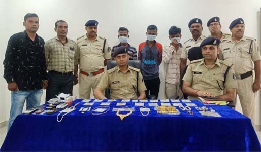 सूने मकान से पार किया था सोने-चांदी का जेवरात