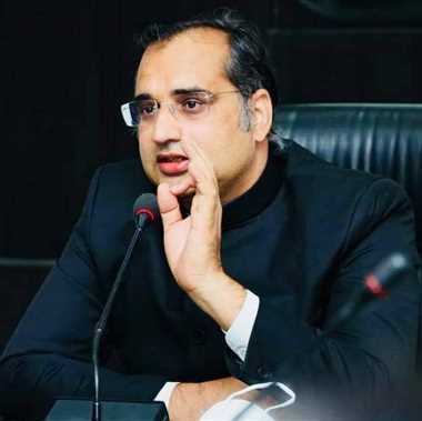 उद्योगों में सुरक्षा मानकों के पालन का करें नियमित निरीक्षण: कलेक्टर