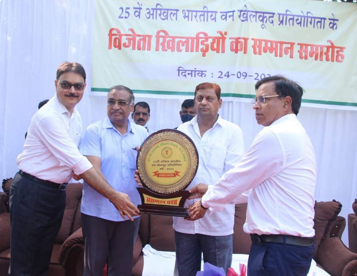 ​​​​​​​वन मंत्री अकबर ने वन विभाग के 154 विजेता खिलाड़ियों को किया सम्मानित