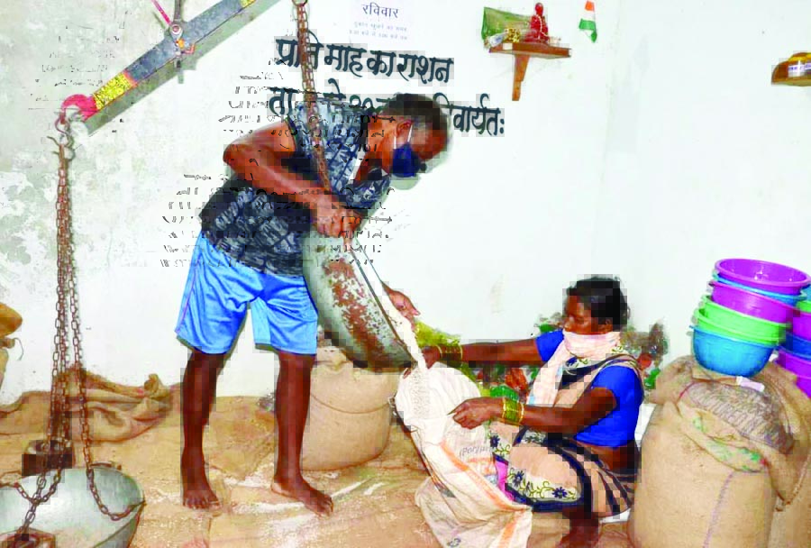 गो बाई के 4 सदस्यीय परिवार को मिला 35 किलो मुफ्त चावल