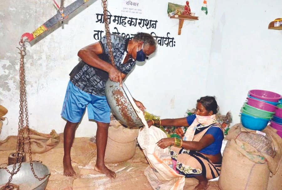 गो बाई के 4 सदस्यीय परिवार को मिला 35 किलो मुफ्त चावल