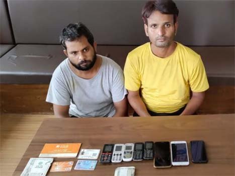 नौकरी लगवाने का झांसा देकर 2.56 लाख की ऑनलाइन ठगी, दिल्ली से 2 आरोपी गिरफ्तार