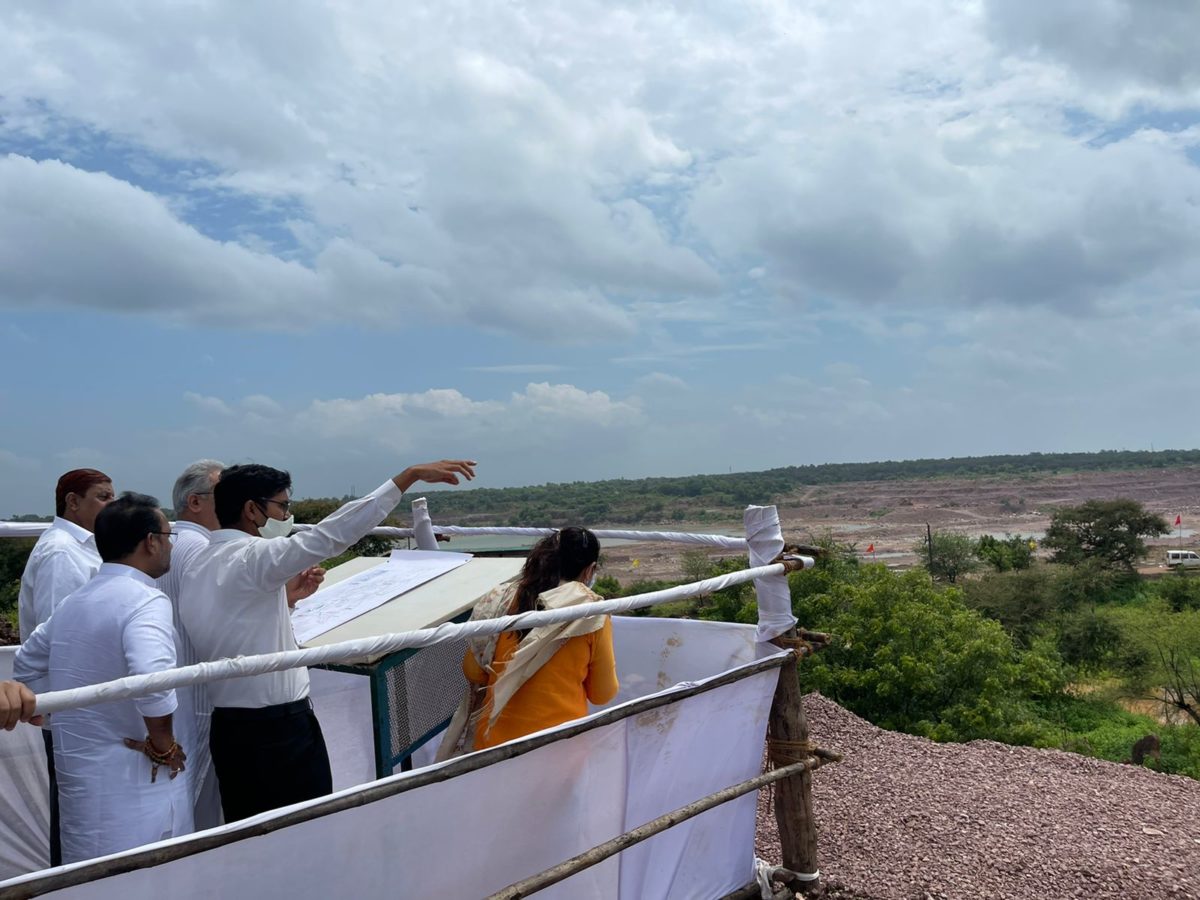 रायपुर : खाली पड़ी खदान पर मानव निर्मित जंगल बनाने का कार्य प्रशंसनीय : मुख्यमंत्री श्री भूपेश बघेल