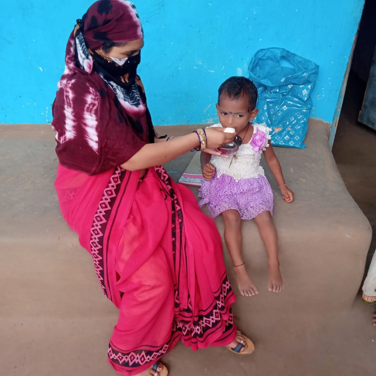 रायपुर : छत्तीसगढ़ के नक्सल प्रभावित जिला कोंडागांव में डेढ़ वर्ष में कुपोषित बच्चों की संख्या में आई 41.54 प्रतिशत की कमी