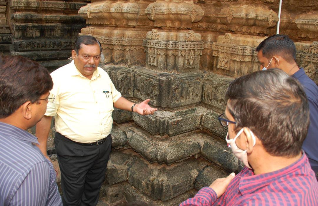 संस्कृति एवं पुरातत्व विभाग के तकनीकी टीम ने भोरदेव मंदिर का निरीक्षण किया