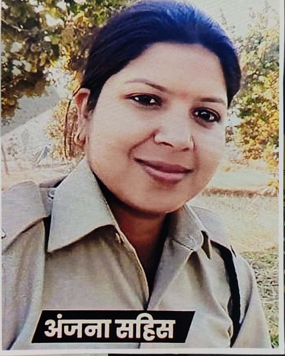 महिला आरक्षक ने लगाया पुलिस विभाग के आला-अफसरों पर लगाया गंभीर आरोप, महकमें में मचा हड़कंप | The female constable made serious allegations against the top officers of the police department, there was a stir in the department