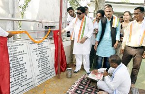 नगरीय प्रशासन मंत्री ने करोड़ों रुपए के विकास कार्यों का किया भूमिपूजन