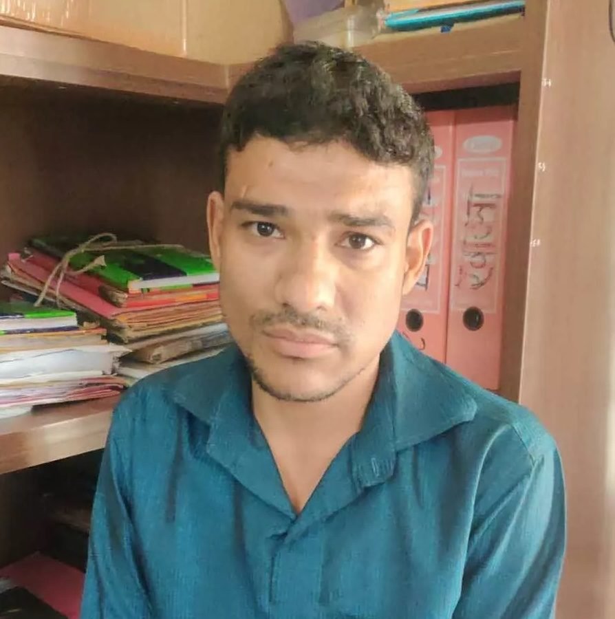 4 लाख की चरस के साथ तस्कर गिरफ्तार