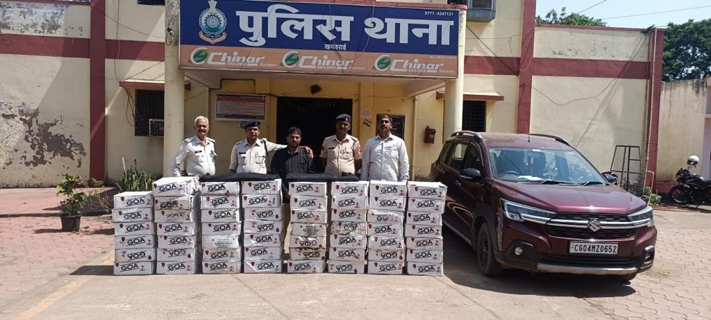 लाखों की शराब के साथ एक तस्कर गिरफ्तार