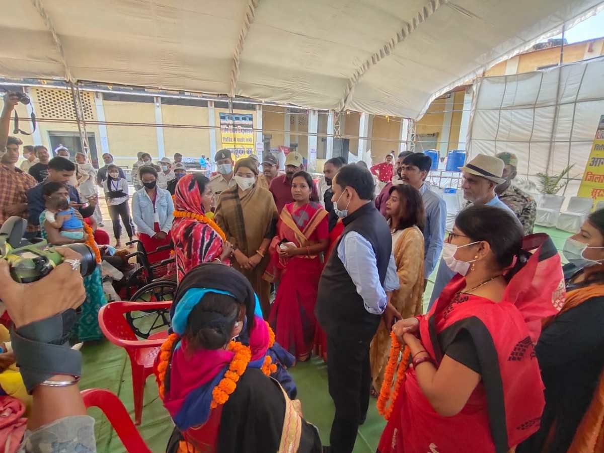 लाईफ लाईन एक्सप्रेस शिविर में केंद्रीय राज्यमंत्री ने की शिरकत