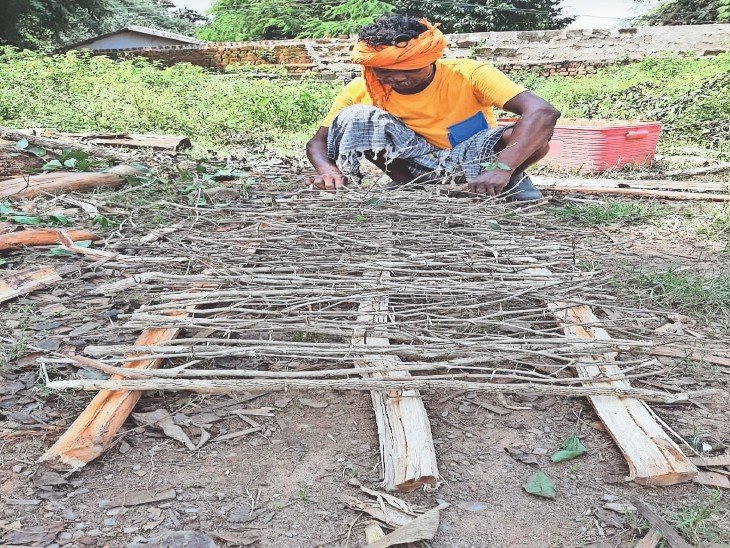 बस्तर दशहरे की काछनगादी पूजा आज, 22 पीढ़ियों से बना रहे कांटों का झूला