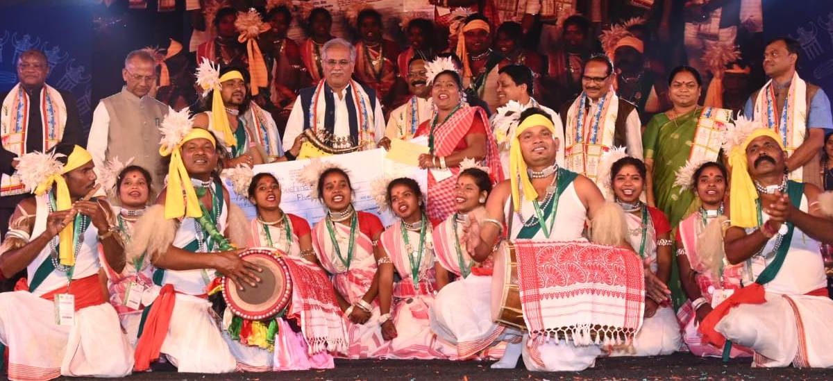 रायपुर : सभी के प्यार और सहयोग से राष्ट्रीय आदिवासी नृत्य महोत्सव ने अंतर्राष्ट्रीय स्वरूप लिया: मुख्यमंत्री श्री भूपेश बघेल