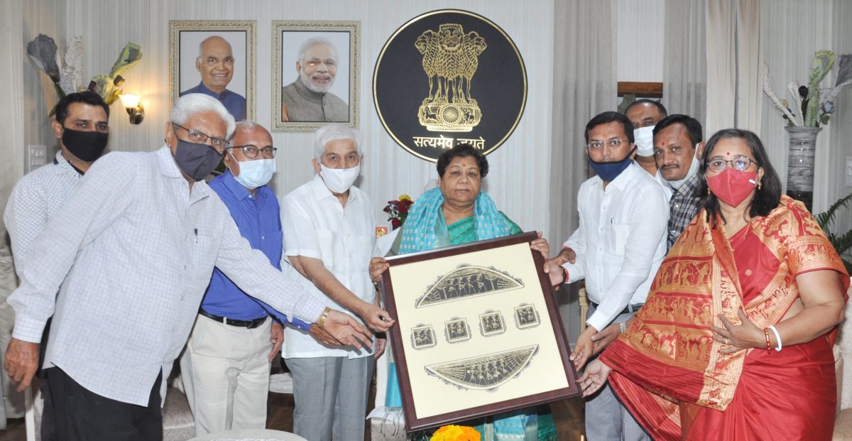 गुजराती समाज के प्रतिनिधिमण्डल ने राज्यपाल को नवरात्रि उत्सव के लिए आमंत्रित किया