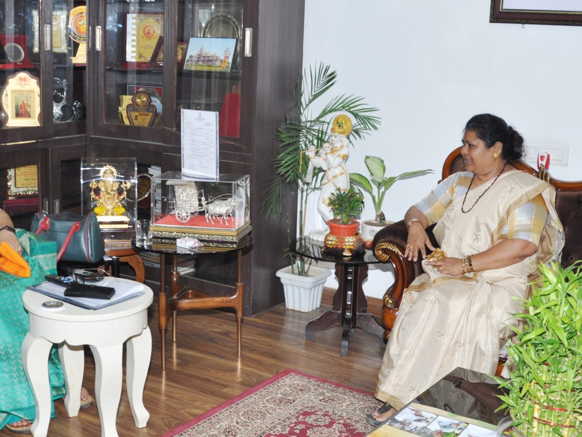 राज्यपाल को डॉ. भंवरसिंह पोर्ते की पुण्यतिथि और प्रतिमा अनावरण के लिए आमंत्रित किया