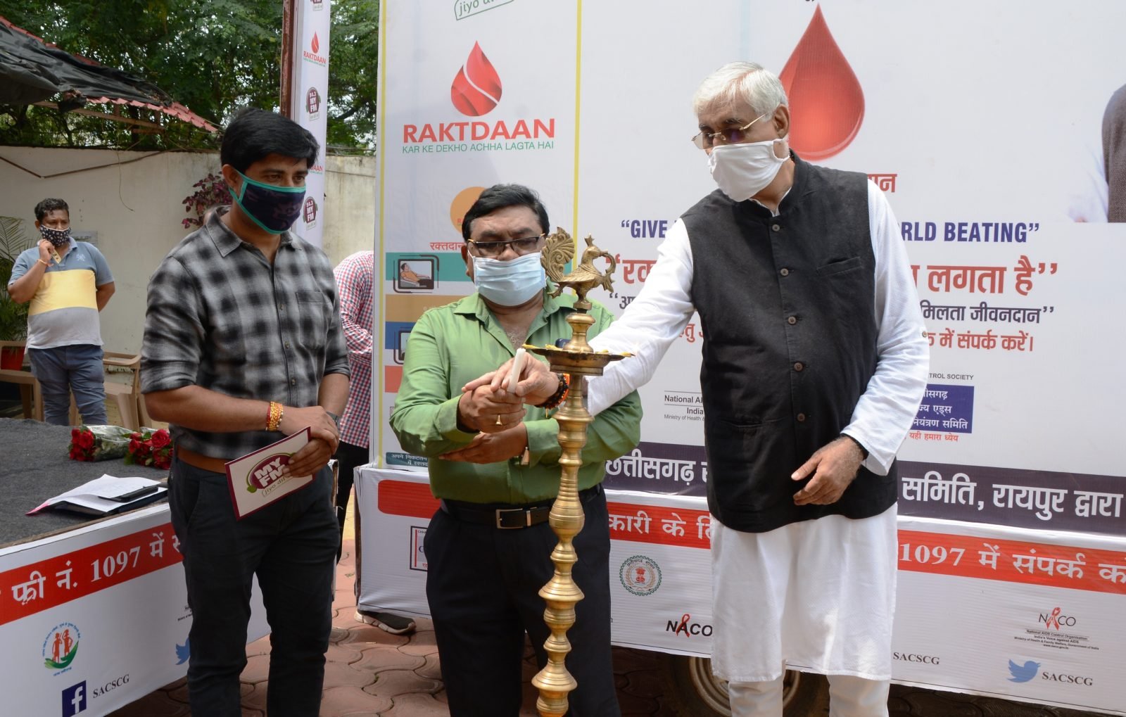 सभी सामुदायिक स्वास्थ्य केंद्रों में स्थापित होंगे ब्लड-बैंक : सिंहदेव