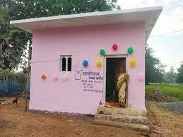 पक्का आवास पाकर मड़कम राजे और मड़कम मुत्ता का बरसों का सपना हुआ पूरा