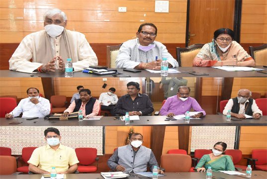 पंचायत एवं ग्रामीण विकास मंत्री ने ‘पेसा’ नियमों के प्रारूप पर की रायशुमारी