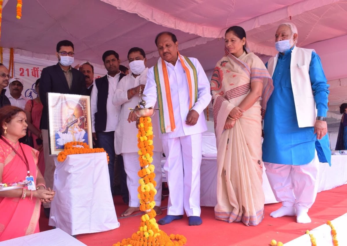 उद्यमिता विकास, टिकाऊपन बनाये रखने उत्पादों को बेचने की व्यवस्था करना होगा