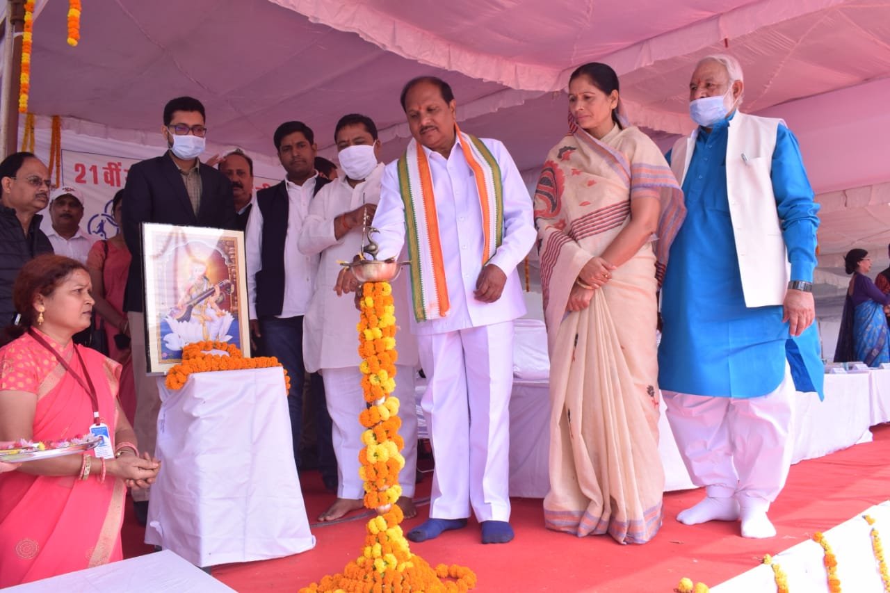 उद्यमिता विकास, टिकाऊपन बनाये रखने उत्पादों को बेचने की व्यवस्था करना होगा