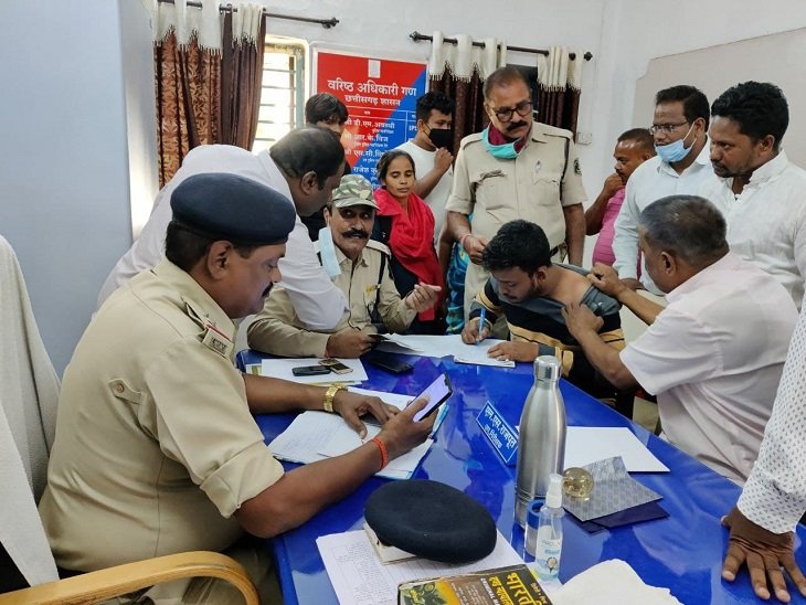 दुर्ग में धर्मांतरण को लेकर विवाद: लालच देकर धर्म परिवर्तन कराने का आरोप