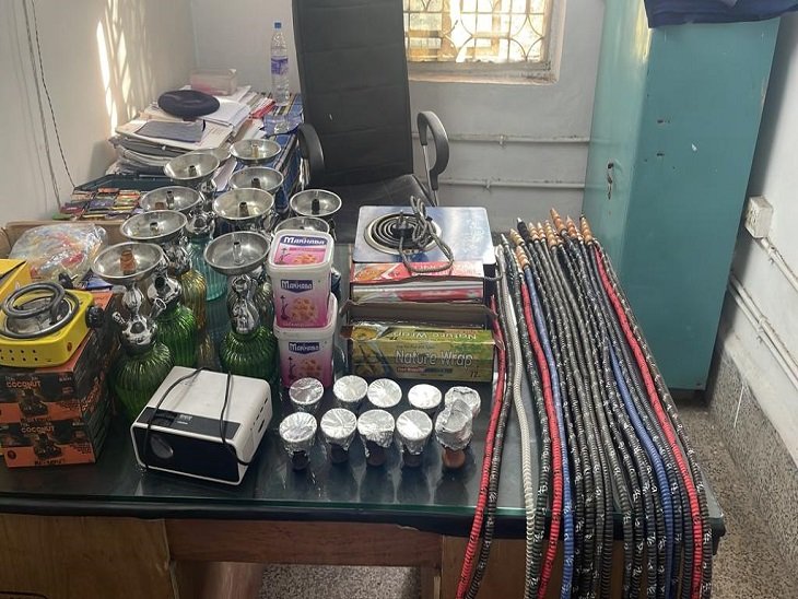 कैफे में ग्राहक बनकर पहुंचे इंस्पेक्टर तो परोस दिया हुक्का, मालिक समेत 6 गिरफ्तार
