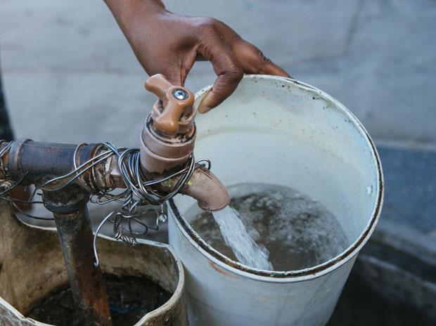अब नहीं रही दूर से पानी लाने की समस्या, घर-घर तक पहुंच रहा पीने का पानी