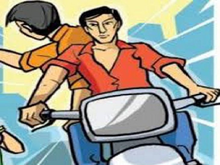 स्कूटी सवार ने गले से लूट लिया मंगलसूत्र