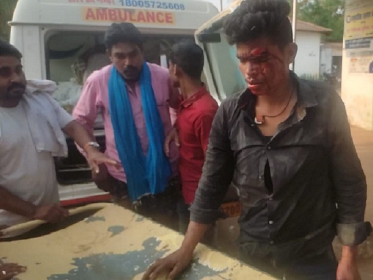 नशे में धुत 2 बाइक से लौट रहे थे 5 युवक, रेलिंग से टकरा कर नहर में गिरे, 2 गंभीर